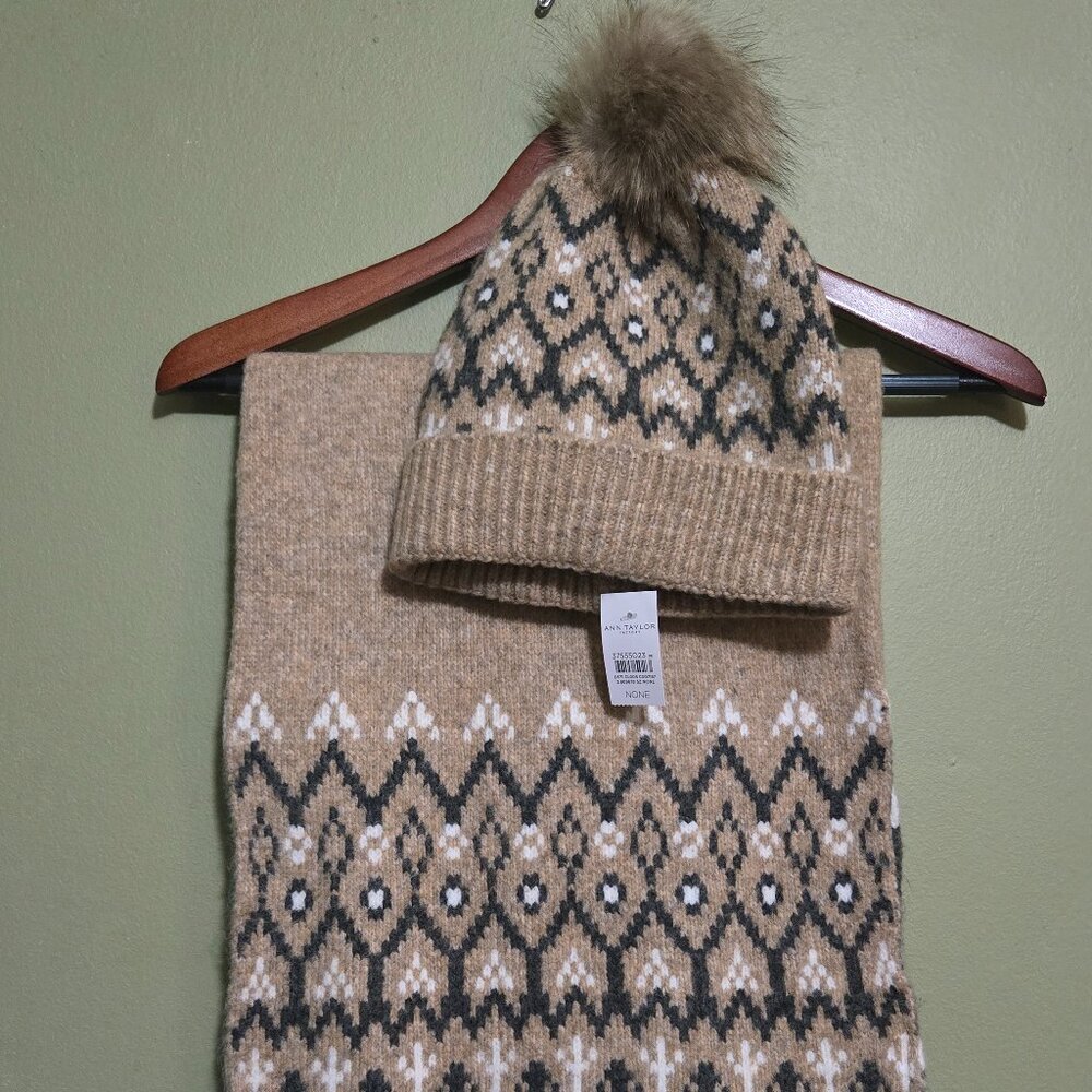 NWT Ann Taylor Factory Fair Isle Scarf & Pom Pom Hat Set Wool Blend